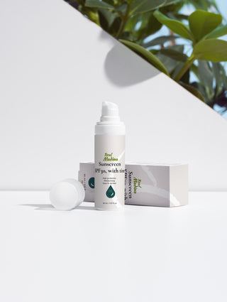 Real Madina Sunscreen SPF30, with tint